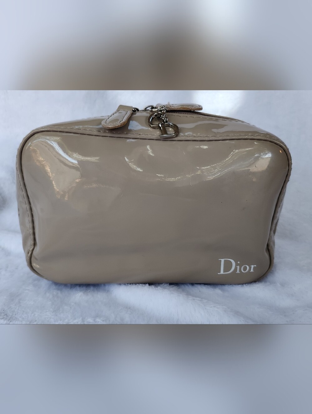 Dior Parfums Beige Patent Cosmetic Pouch CD zipper pull charms